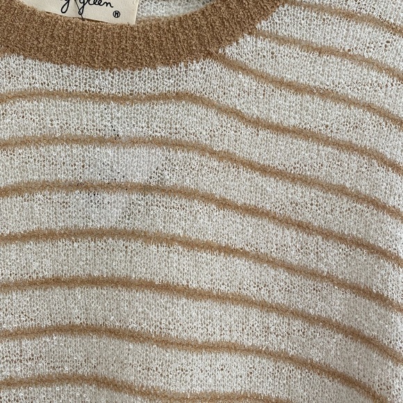 Molly Green short sleeve sweater - Picture 4 of 5